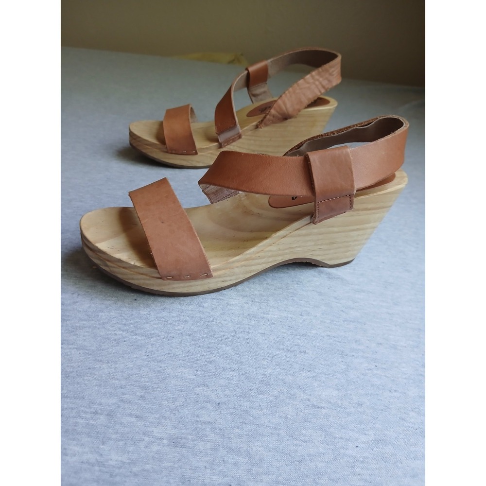 Free People Sandals 37 / US 6.5  Wooden Clog Leather Boho Bohemian Spain